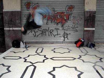 voil� c ds une piste a hay narjisse l� ou ns trouvons bcp de break danseures